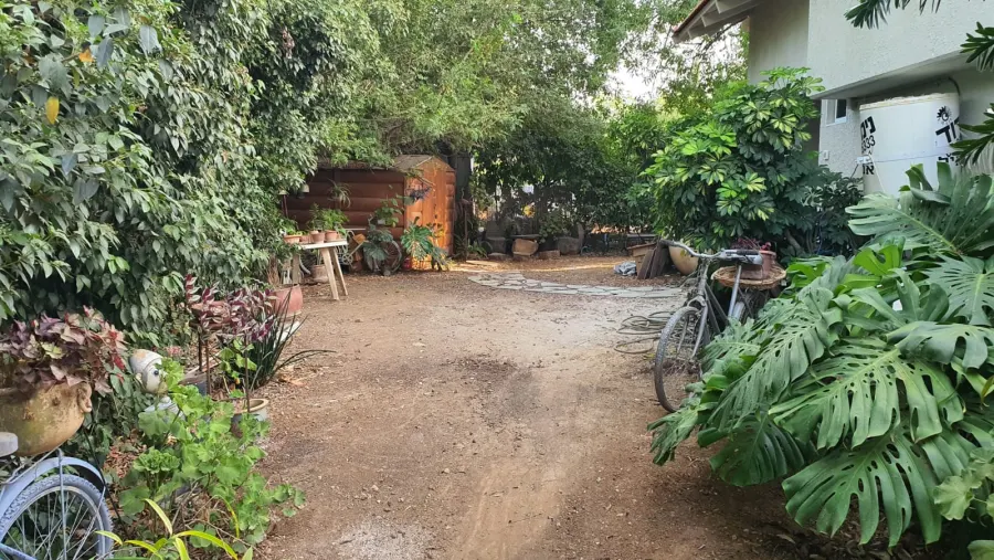 יחידה על הירדן — תמונה 11